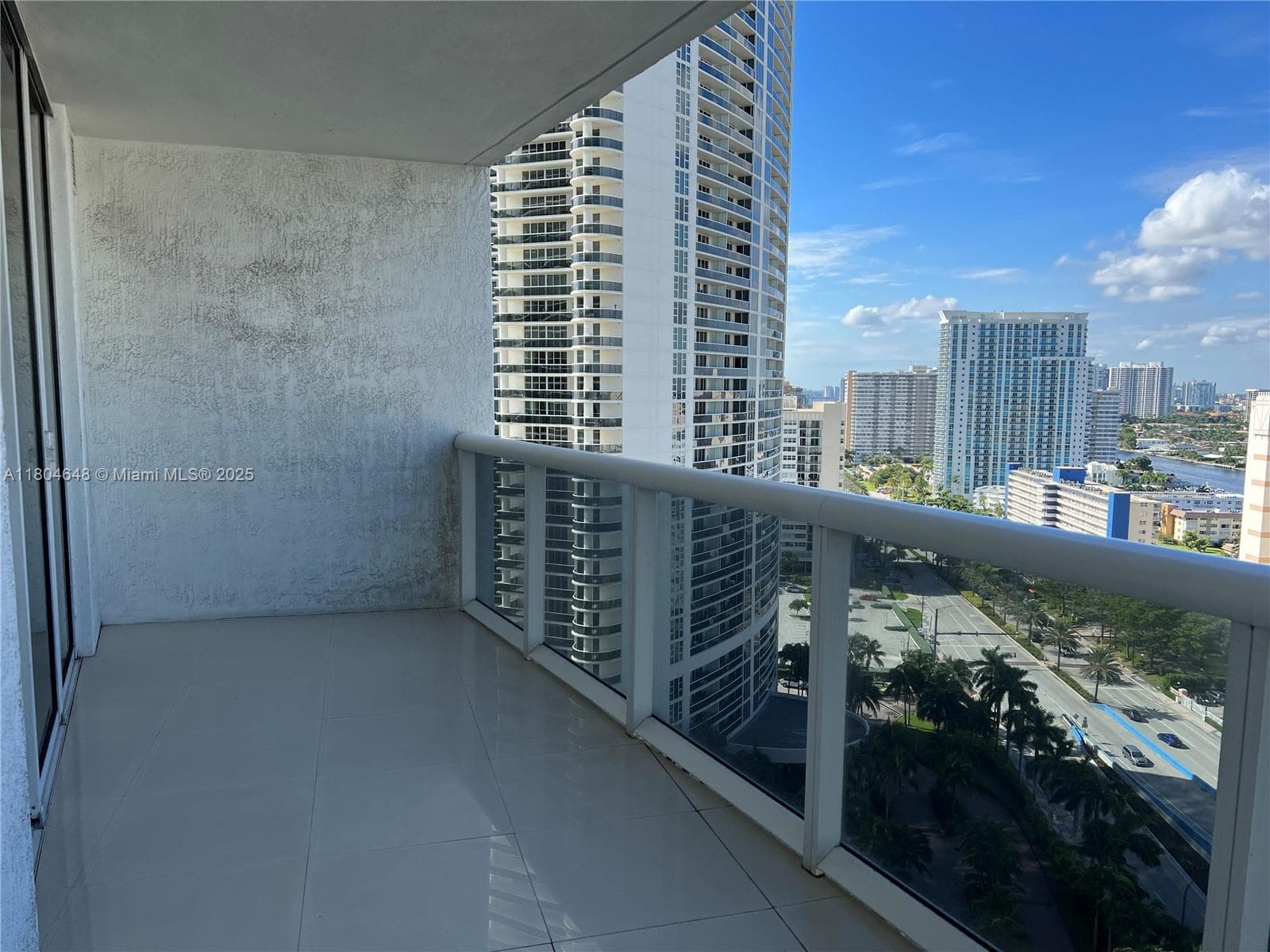 1800 Ocean Dr 2006 photo 10