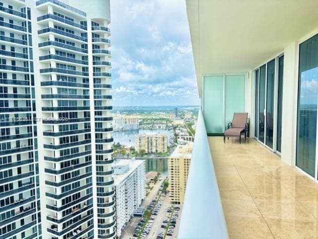 1830 S Ocean Dr 3702 photo 5