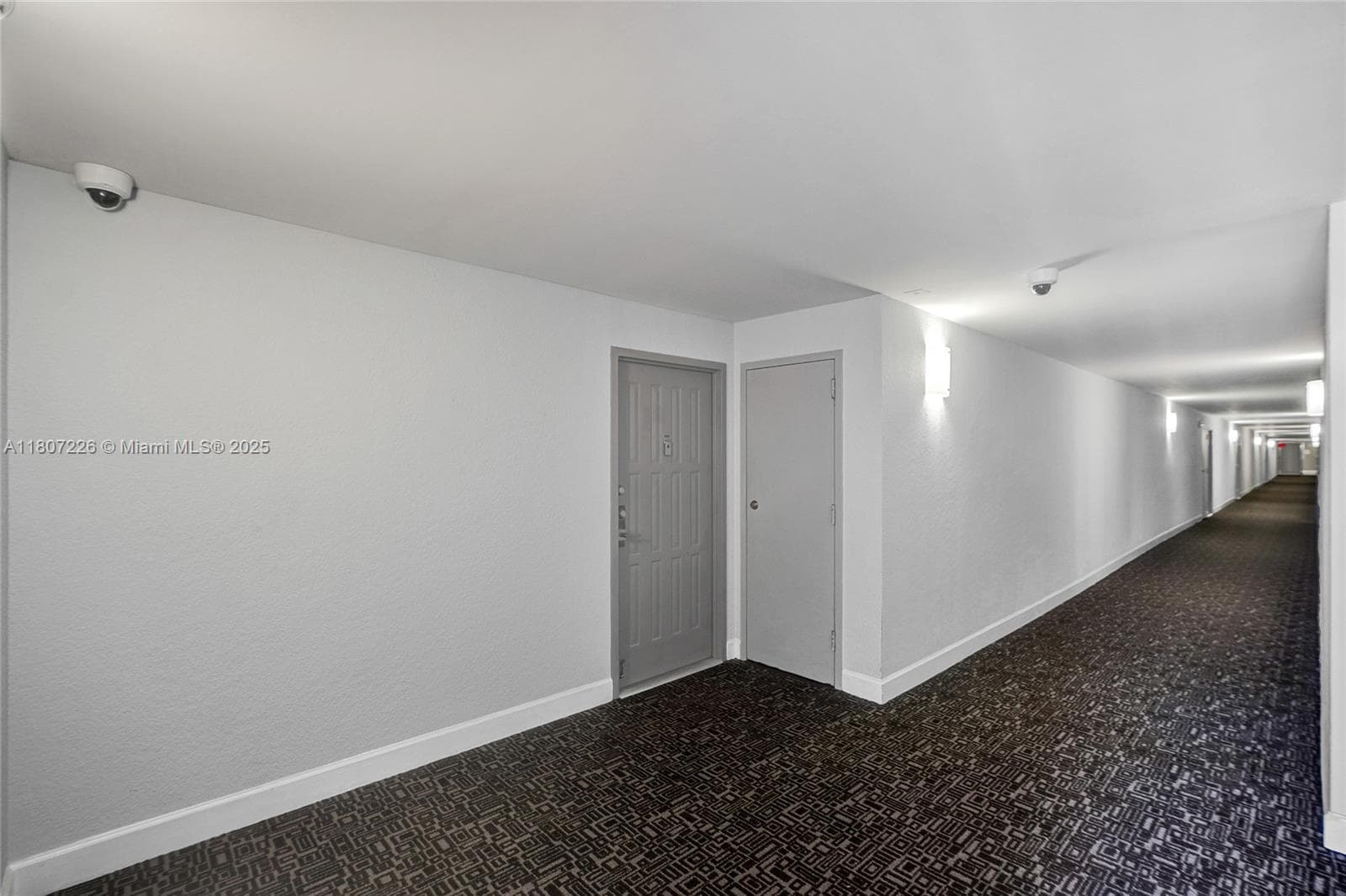 200 Leslie Dr 1031 photo 2