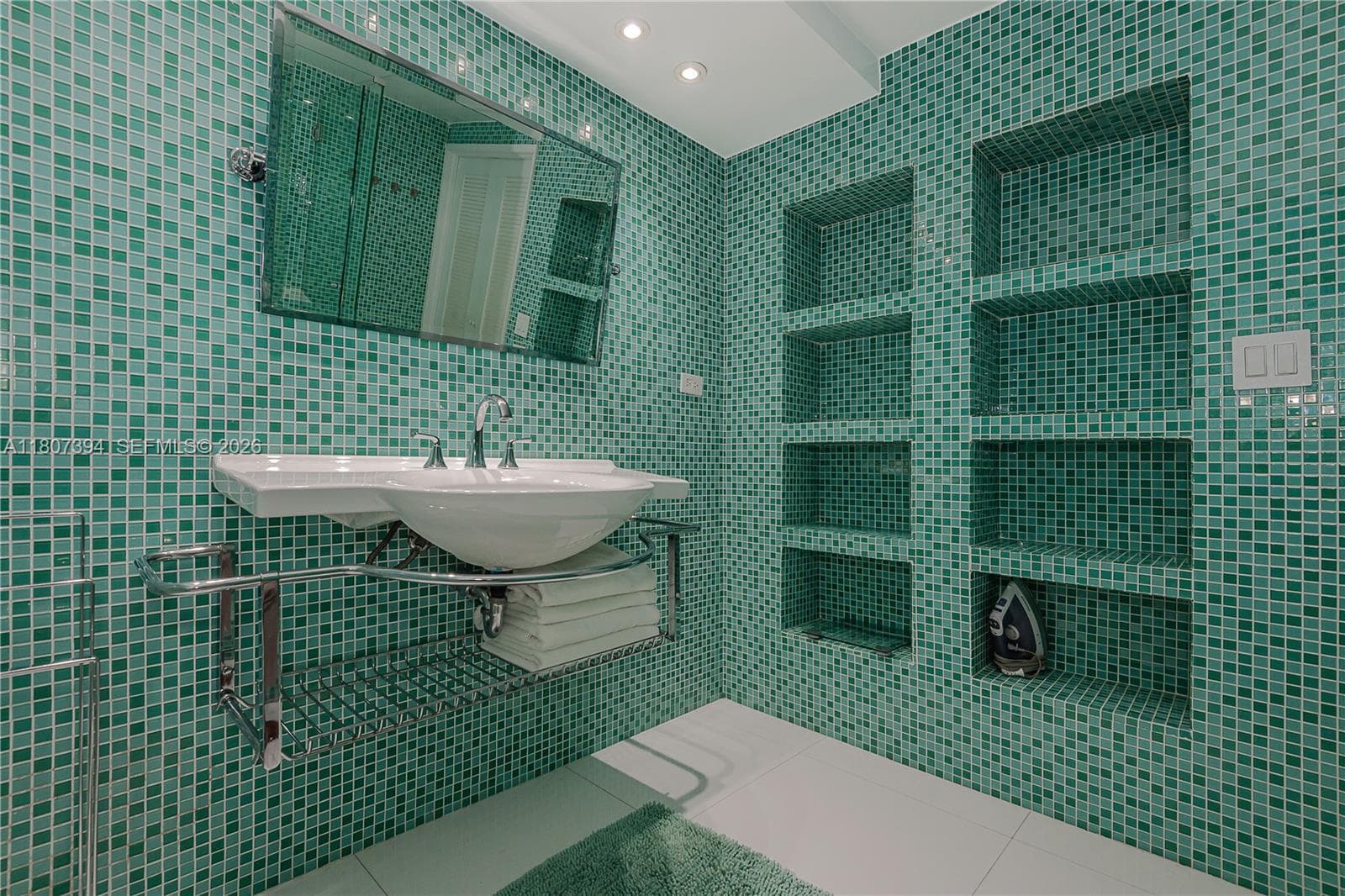 2301 Collins Ave 1538 photo 23