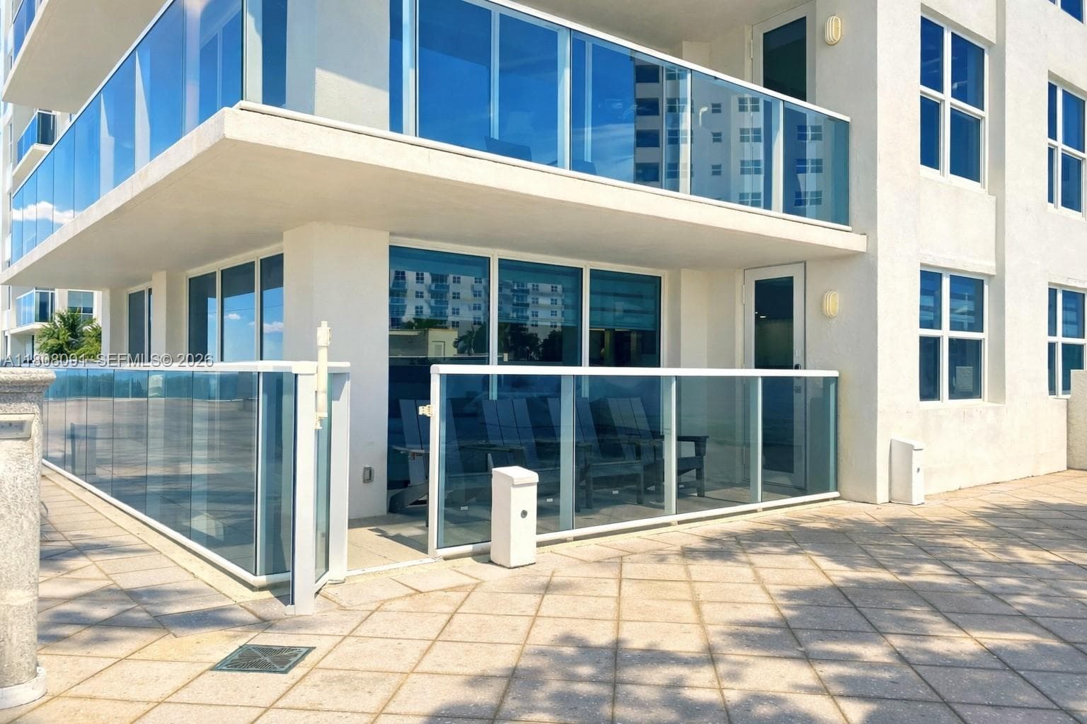 2751 Ocean Dr 2