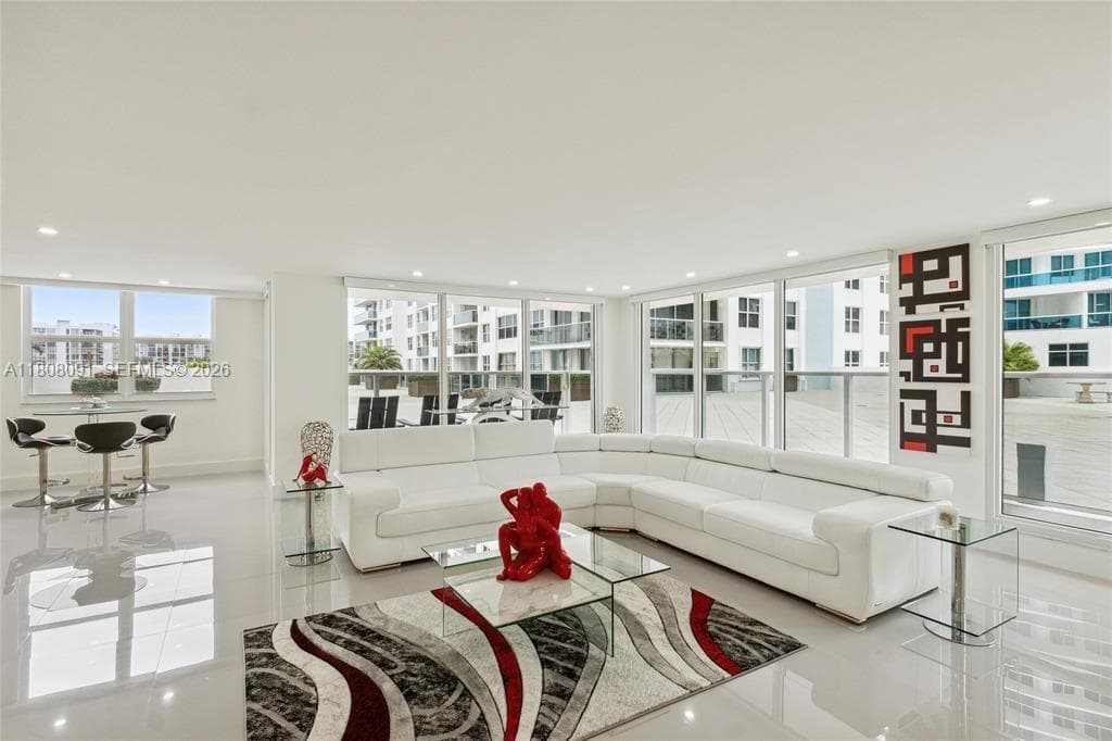 2751 Ocean Dr 1