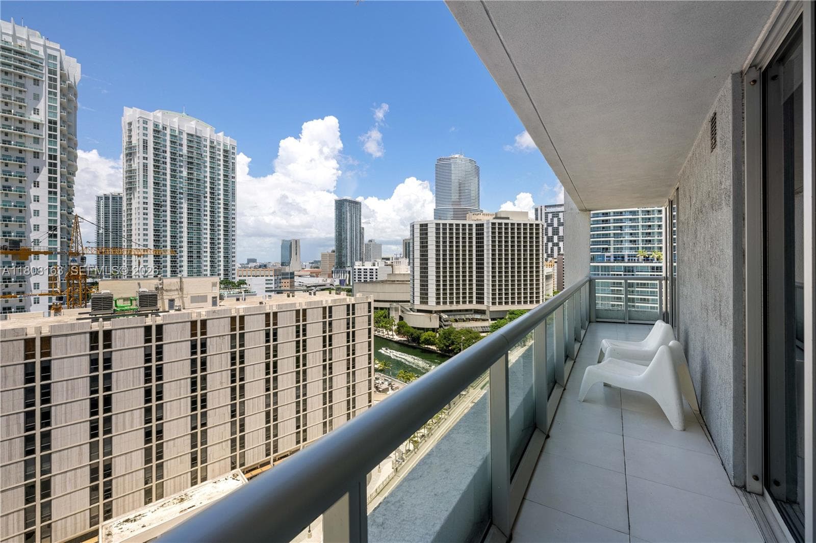 485 Brickell Ave 1604 photo 17