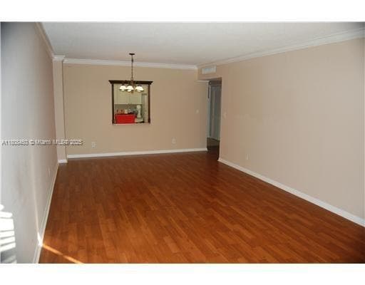 19390 Collins Ave 217 photo 9