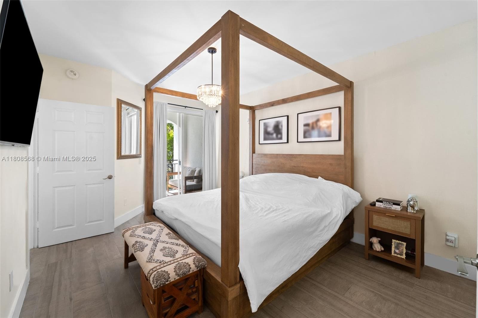 3245 NE 184th St 13402 photo 18