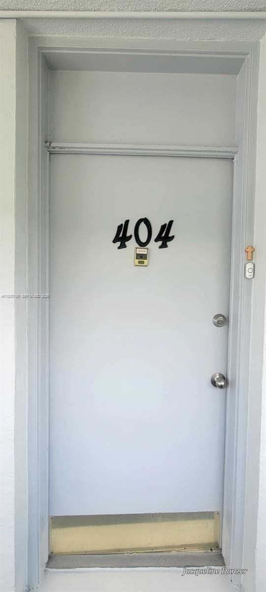 3600 NE 170th St 404 photo 6