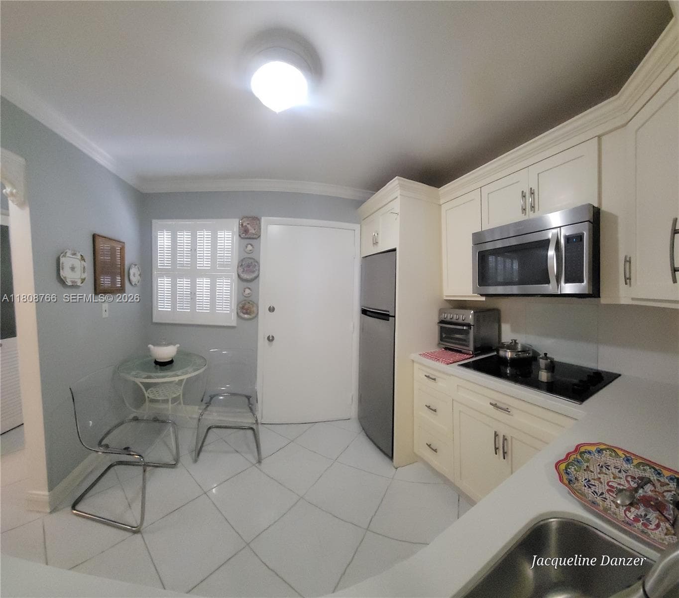 3600 NE 170th St 404 photo 10
