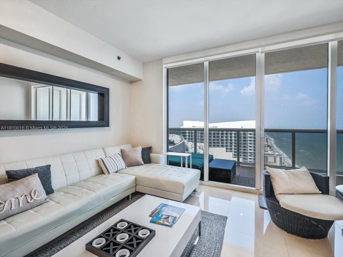 1830 Ocean Dr 5009 photo 13
