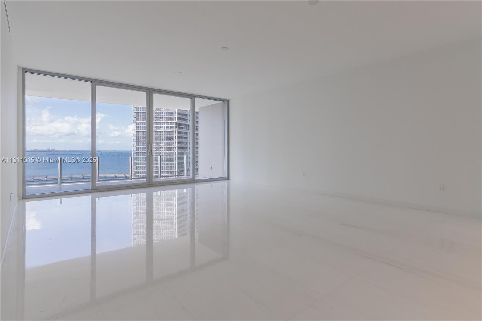300 Biscayne Blvd Way 1704 photo 9
