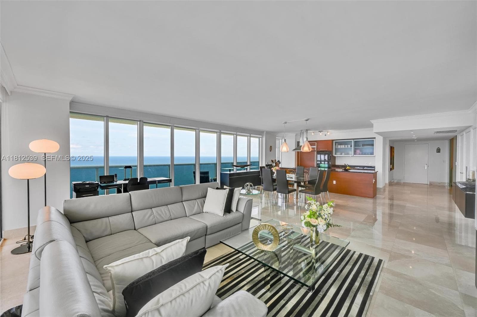 1830 Ocean Dr 5