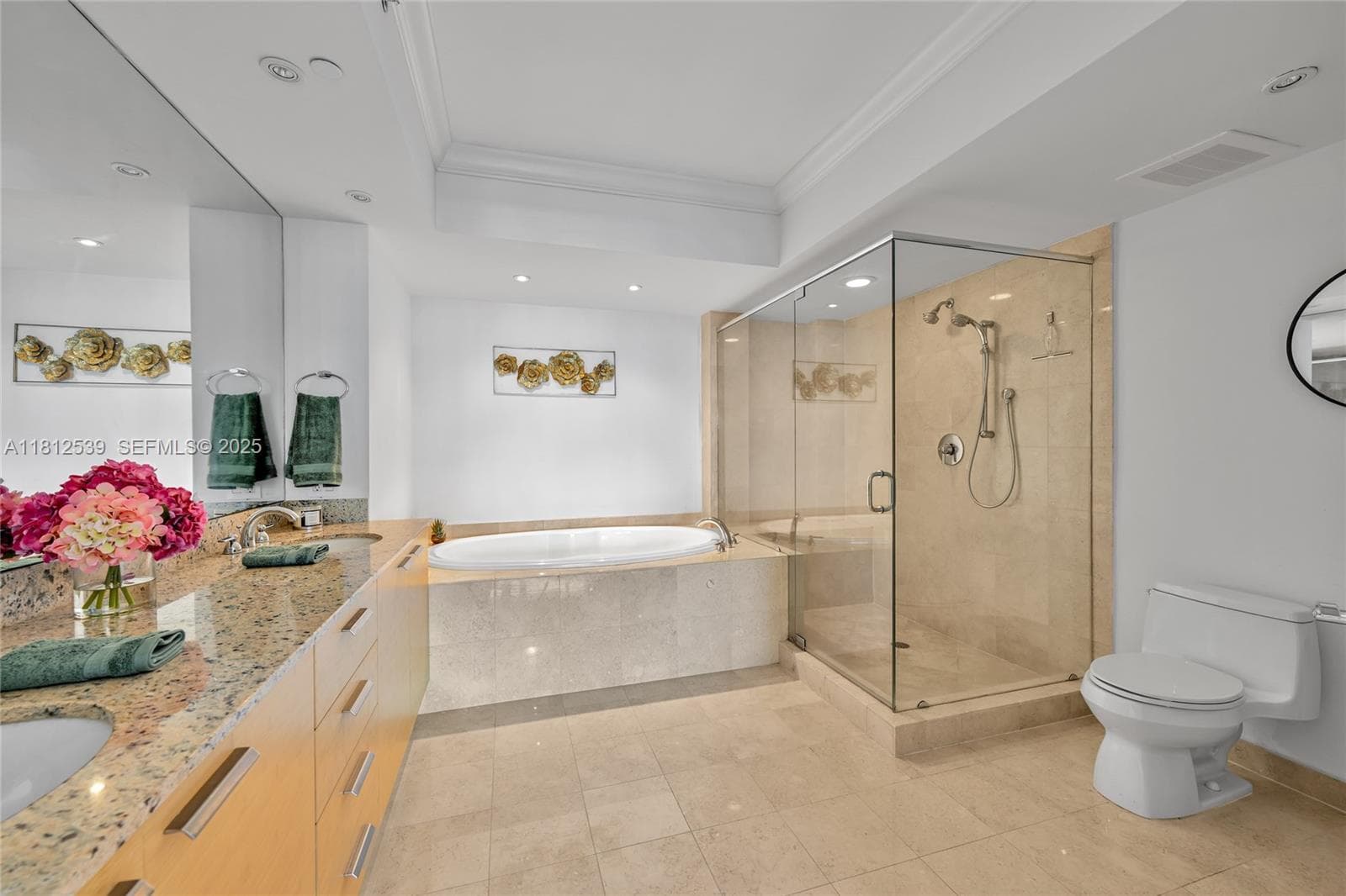 1830 Ocean Dr 3801 photo 18