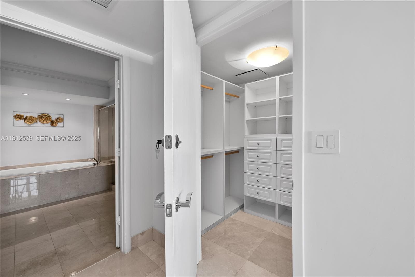 1830 Ocean Dr 3801 photo 19