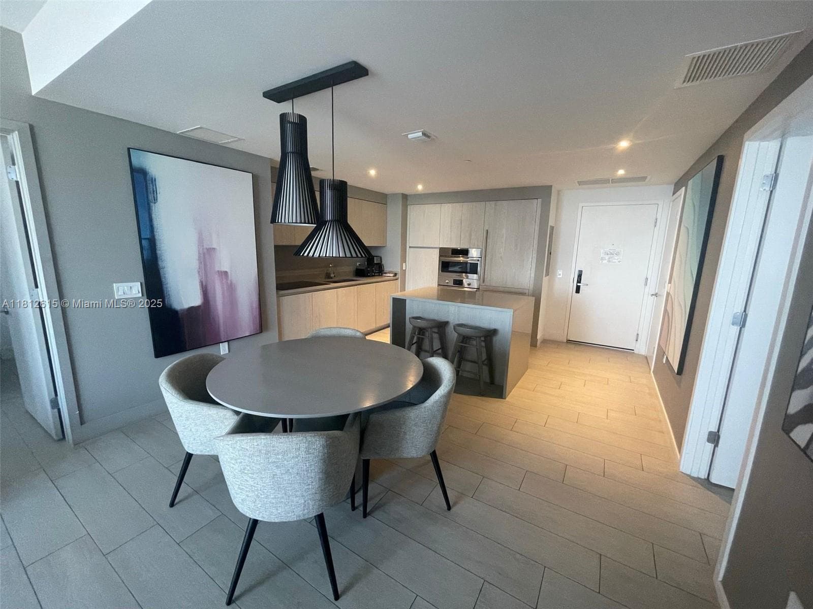 4010 Ocean Dr 4