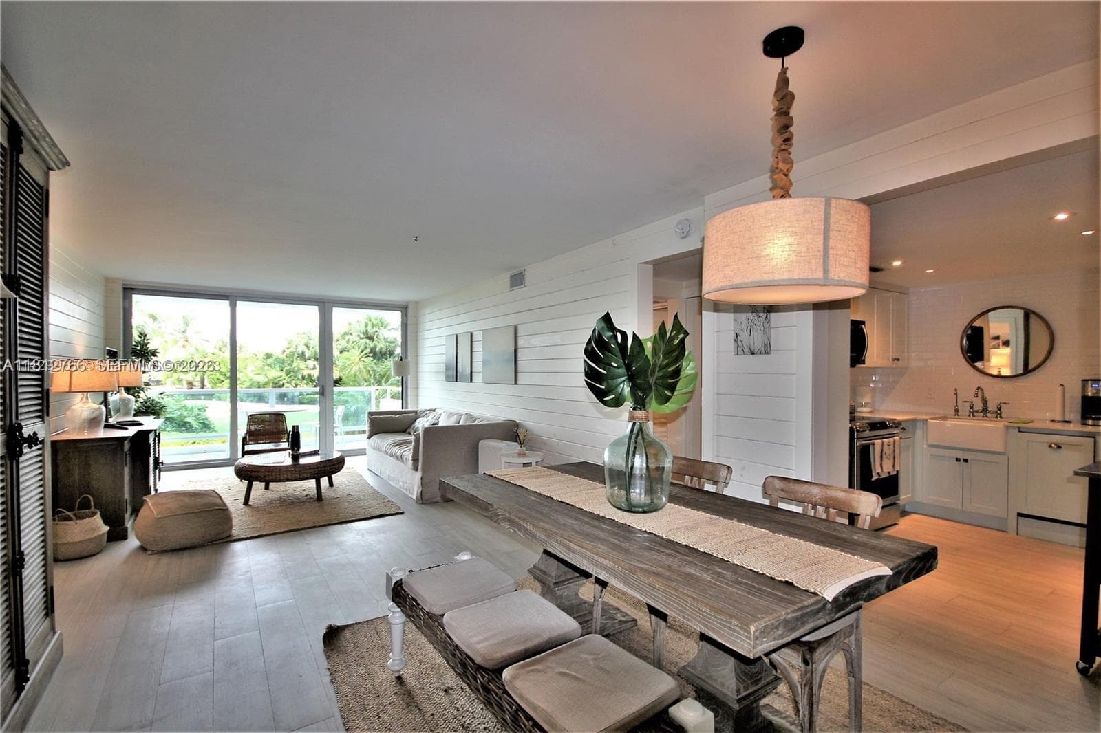 5161 Collins Ave 315 photo 4