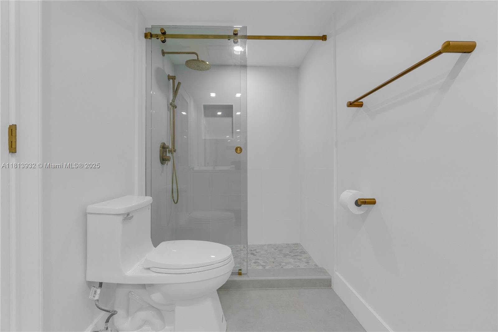 1201 Ocean Dr 507S photo 12