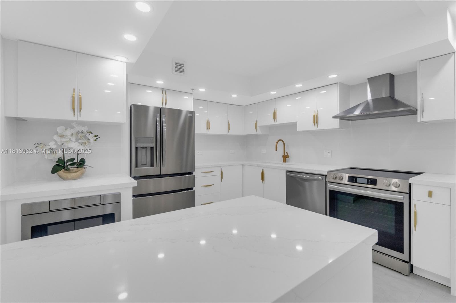 1201 Ocean Dr 1