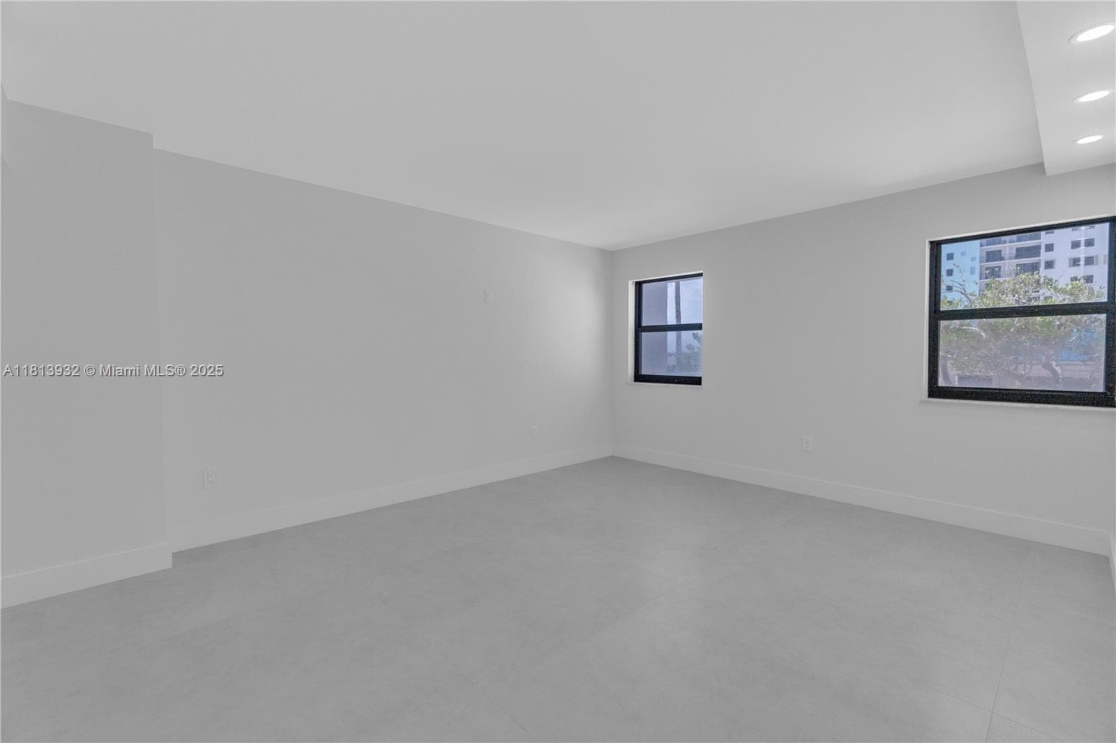 1201 Ocean Dr 507S photo 15