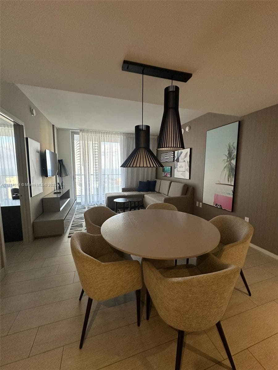 4010 Ocean Dr 2
