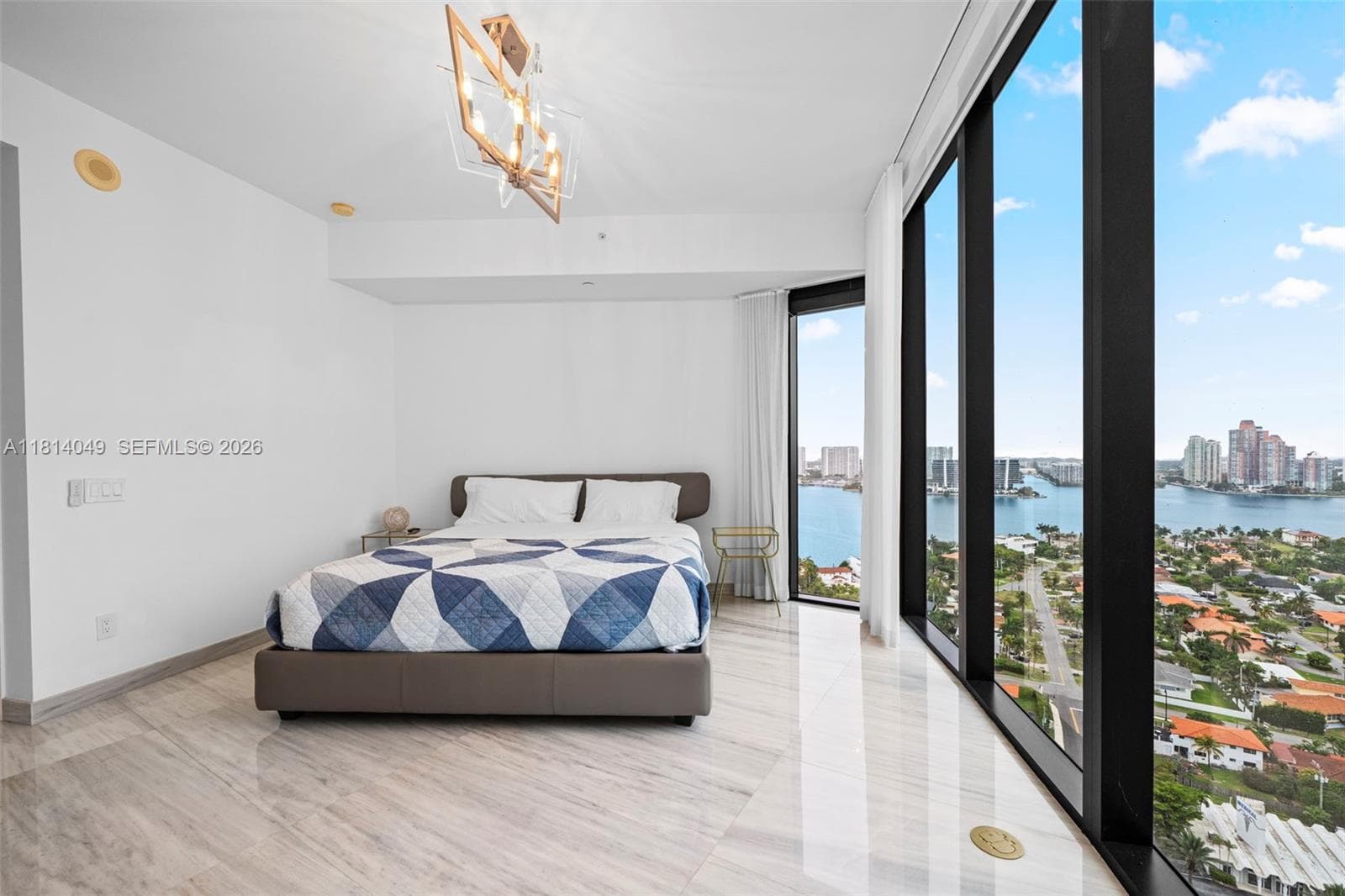 18555 Collins Ave 2105 photo 13