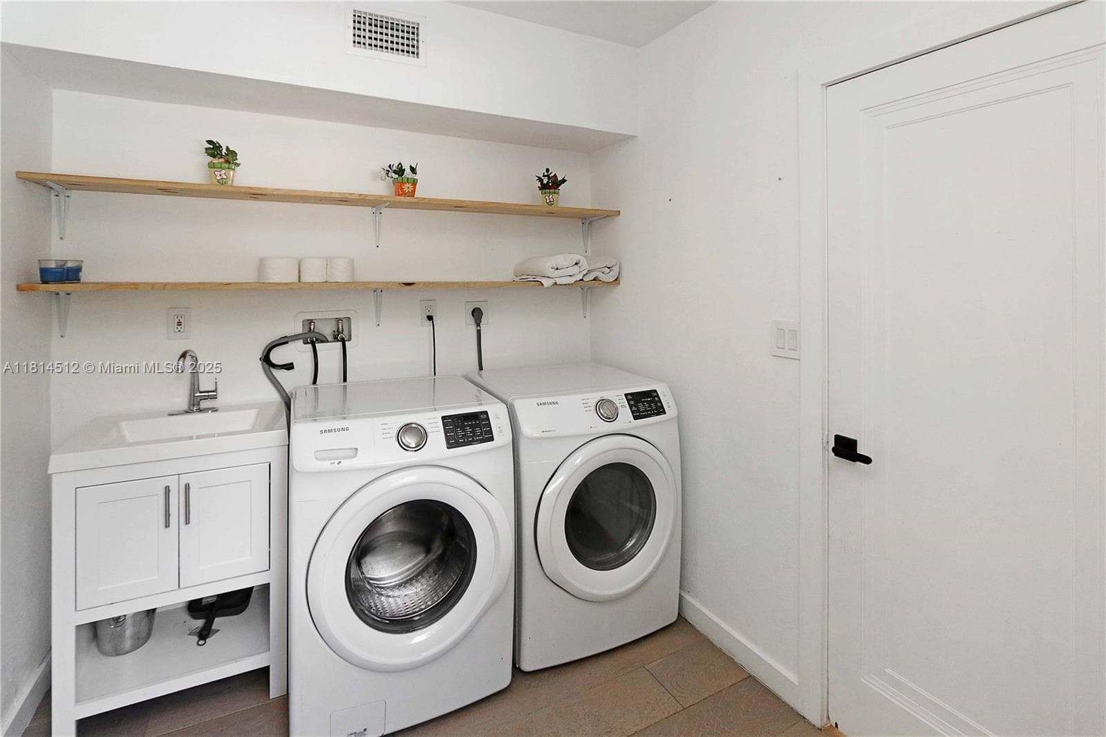 1109 89th St 0 photo 23