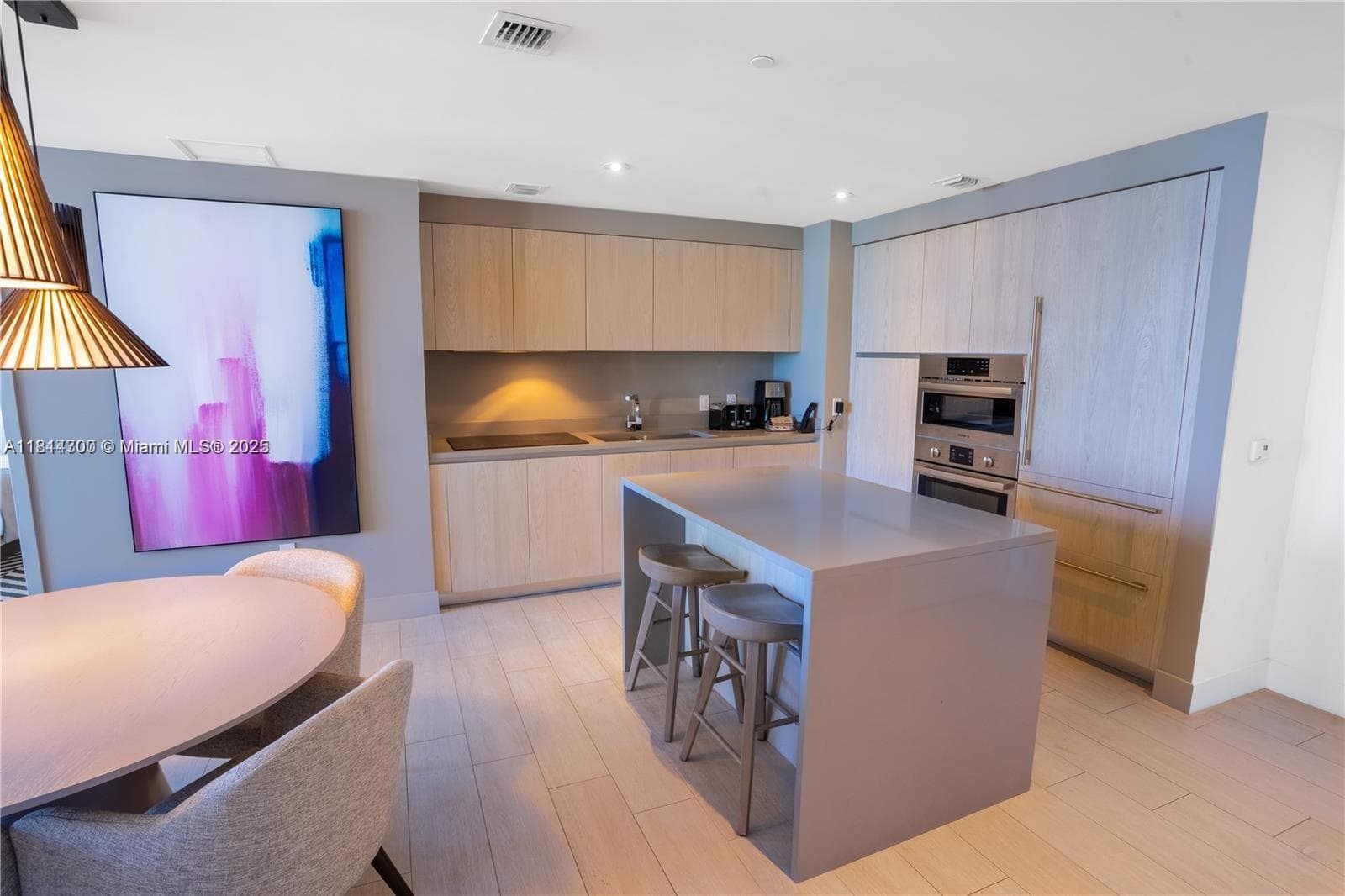 4010 Ocean Dr 2