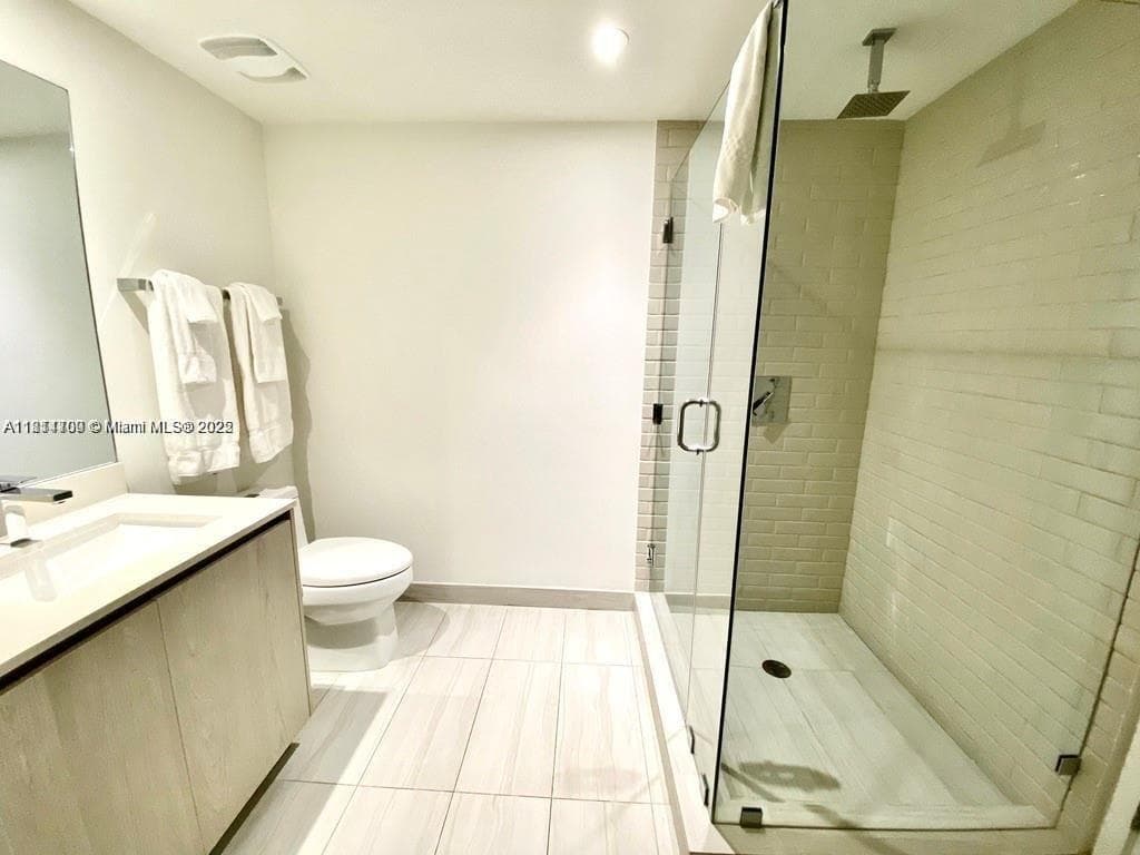 4010 Ocean Dr R1905 photo 25