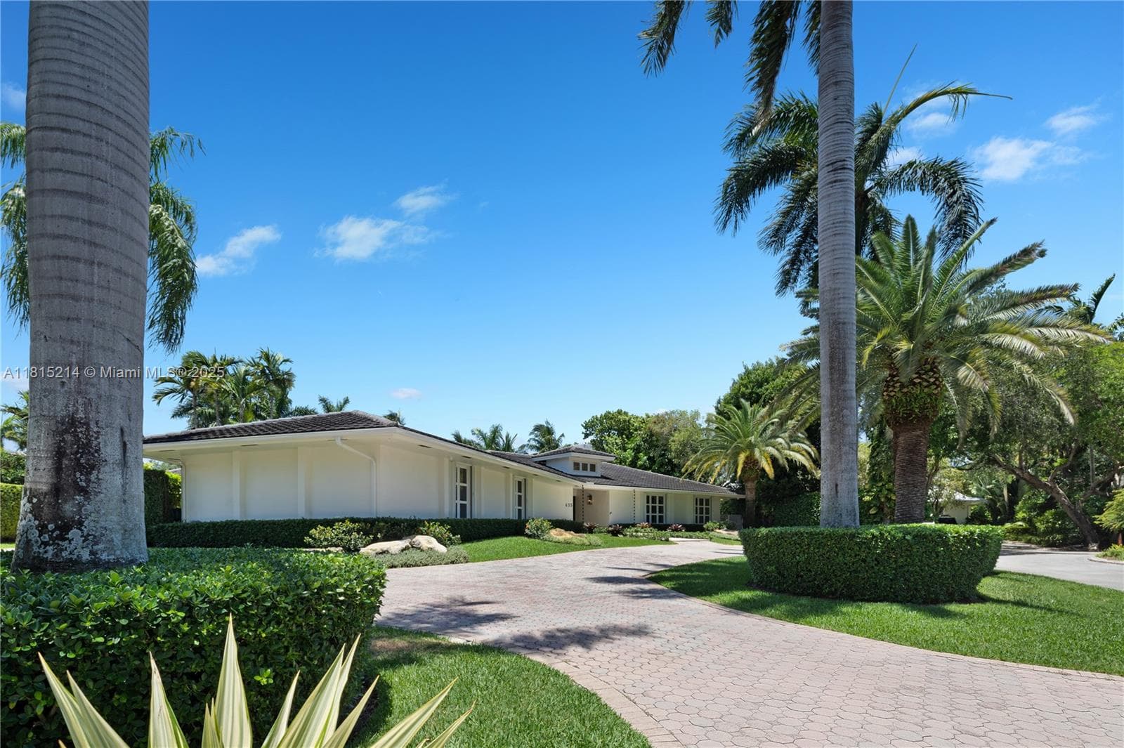 435 Marquesa Dr 1