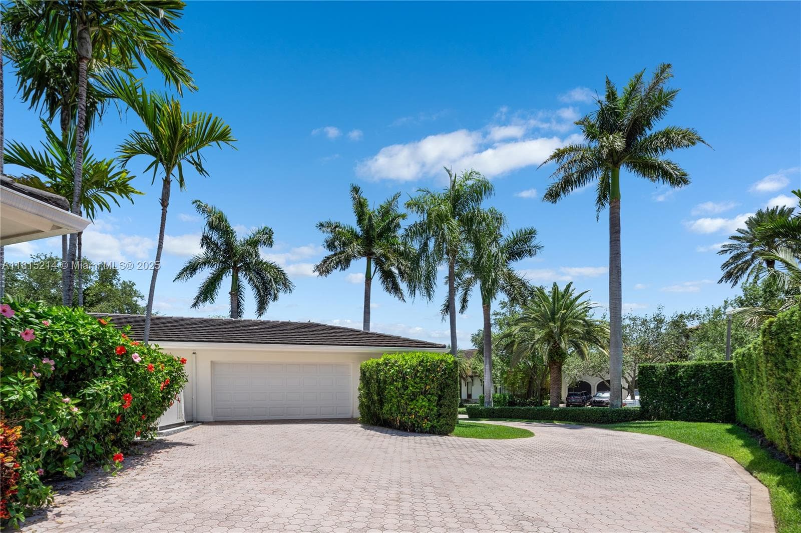 435 Marquesa Dr 5