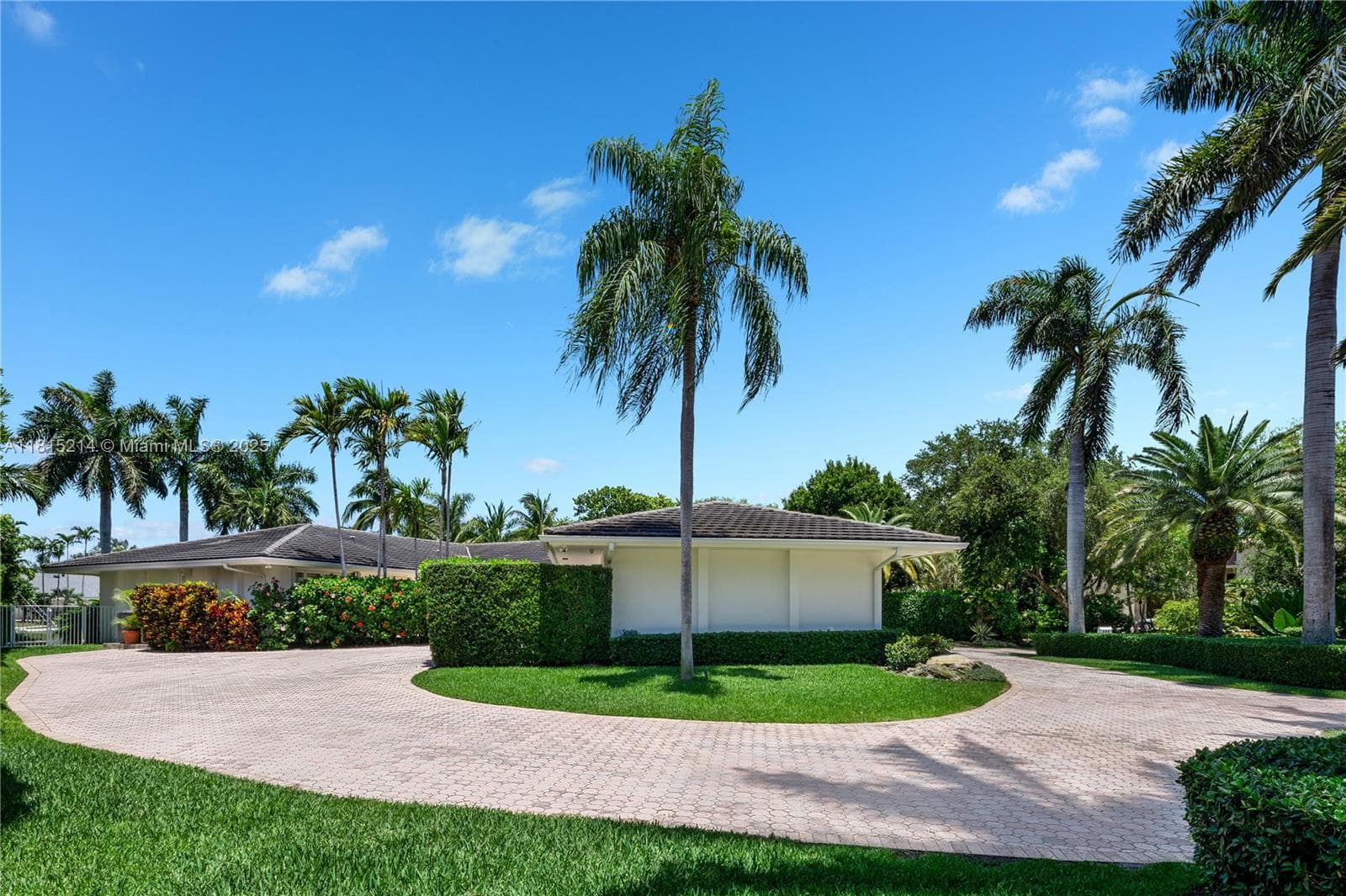 435 Marquesa Dr 4