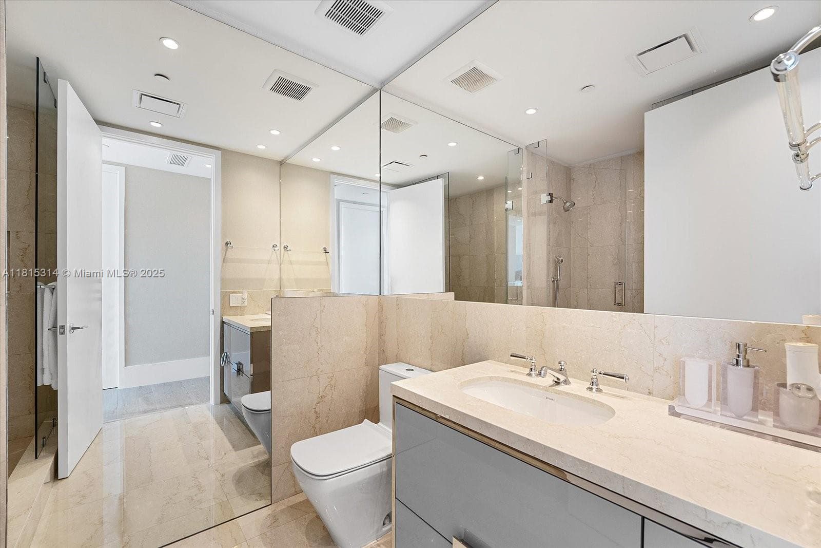 15701 Collins Ave 3101 photo 15