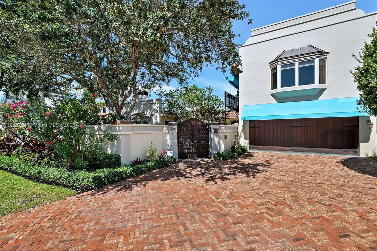 325 Bontona Ave 2