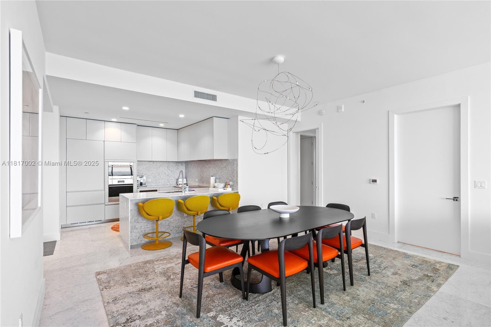 5775 Collins Ave 1602 photo 16