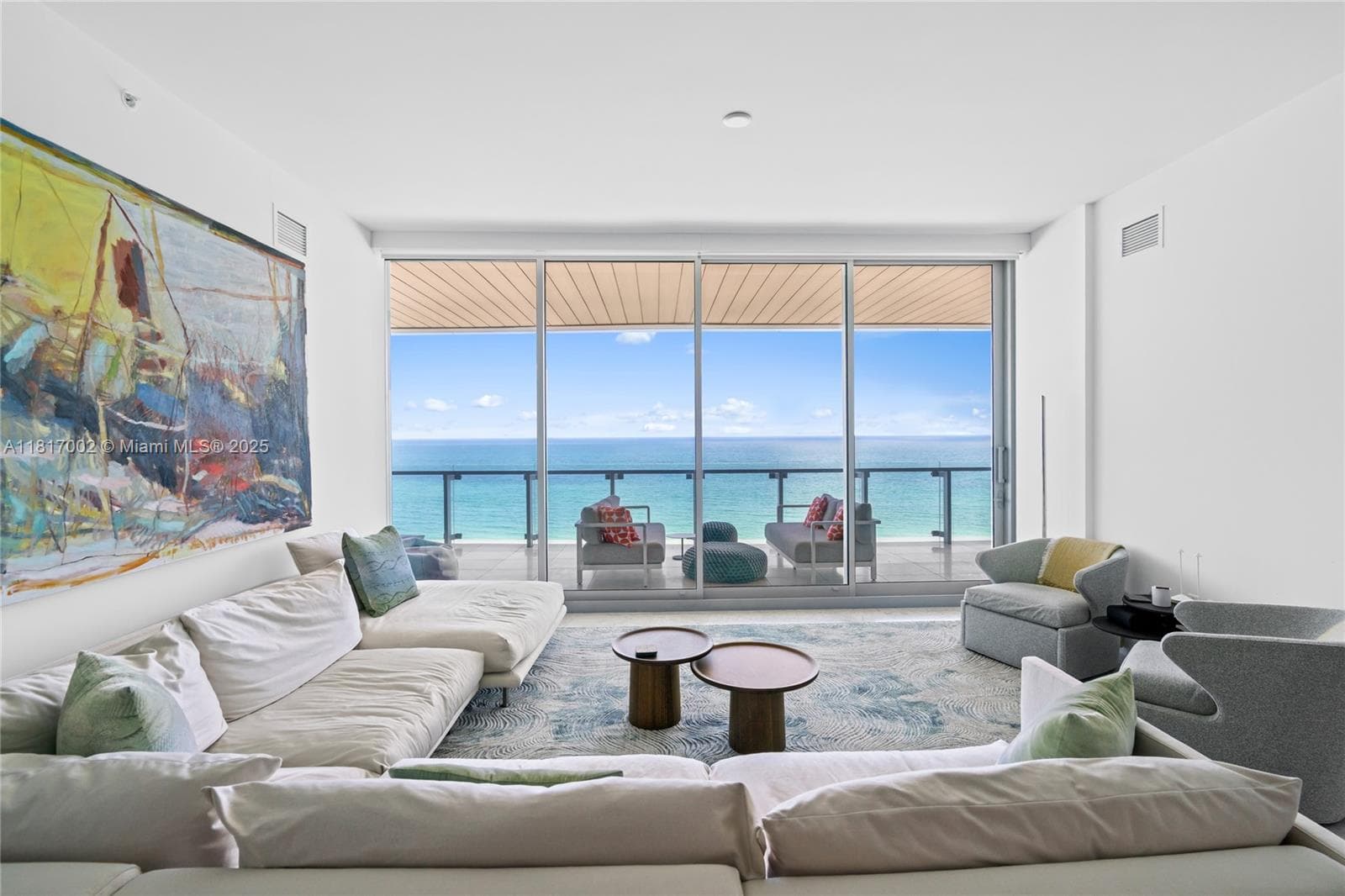 5775 Collins Ave 3