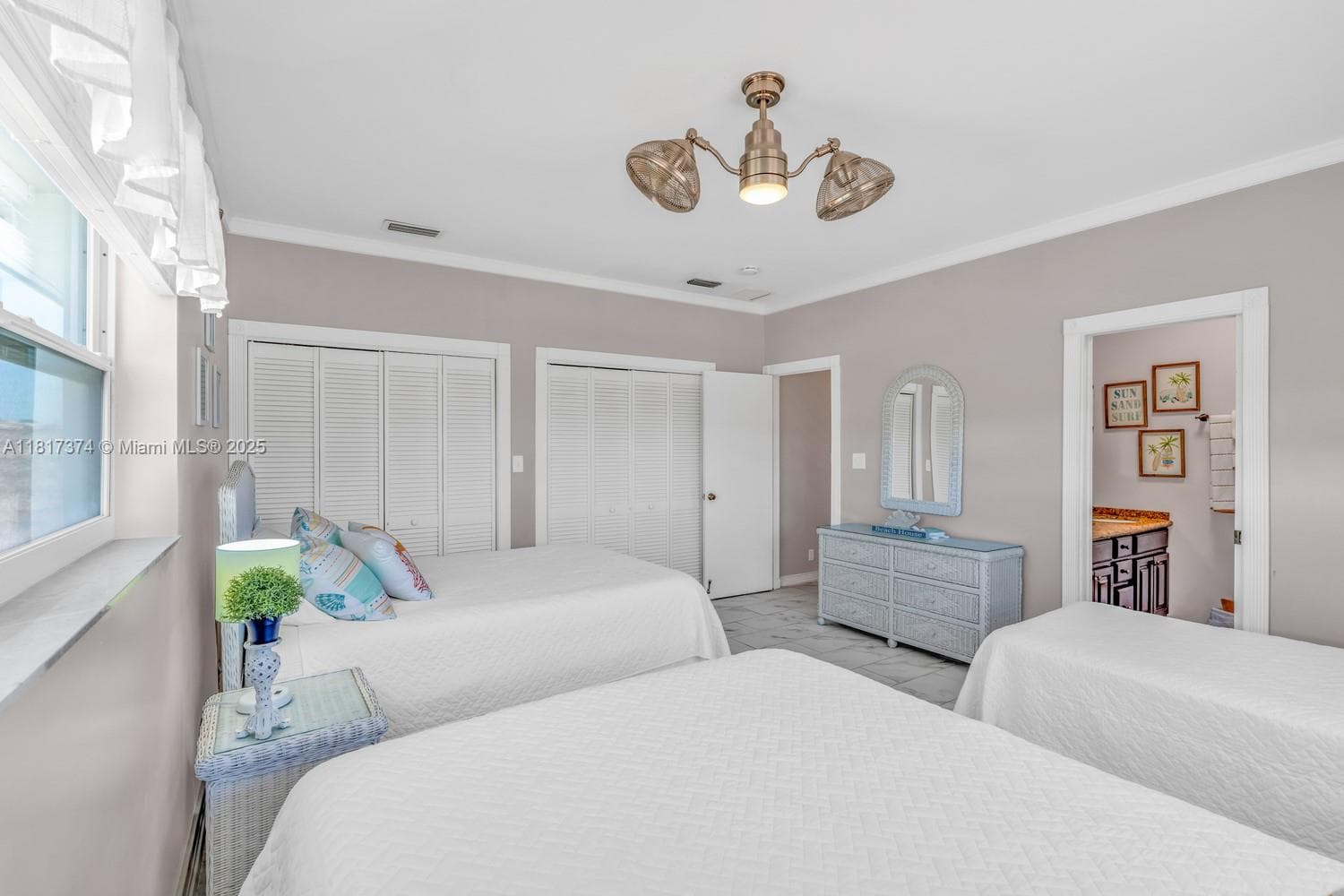 131 Avenue G 2