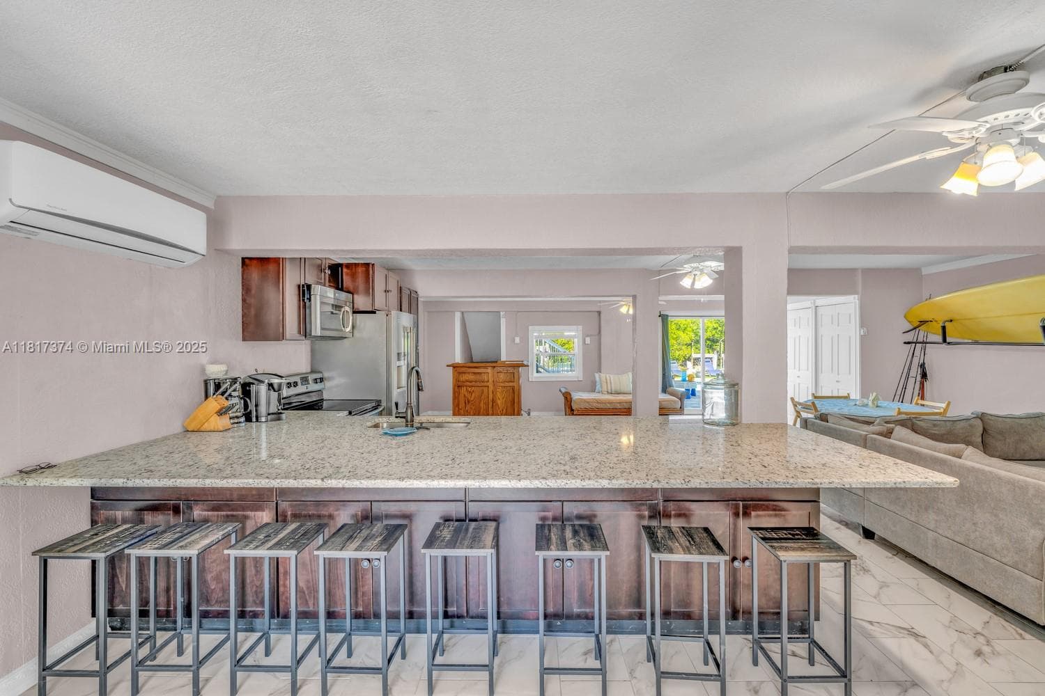 131 Avenue G photo 21