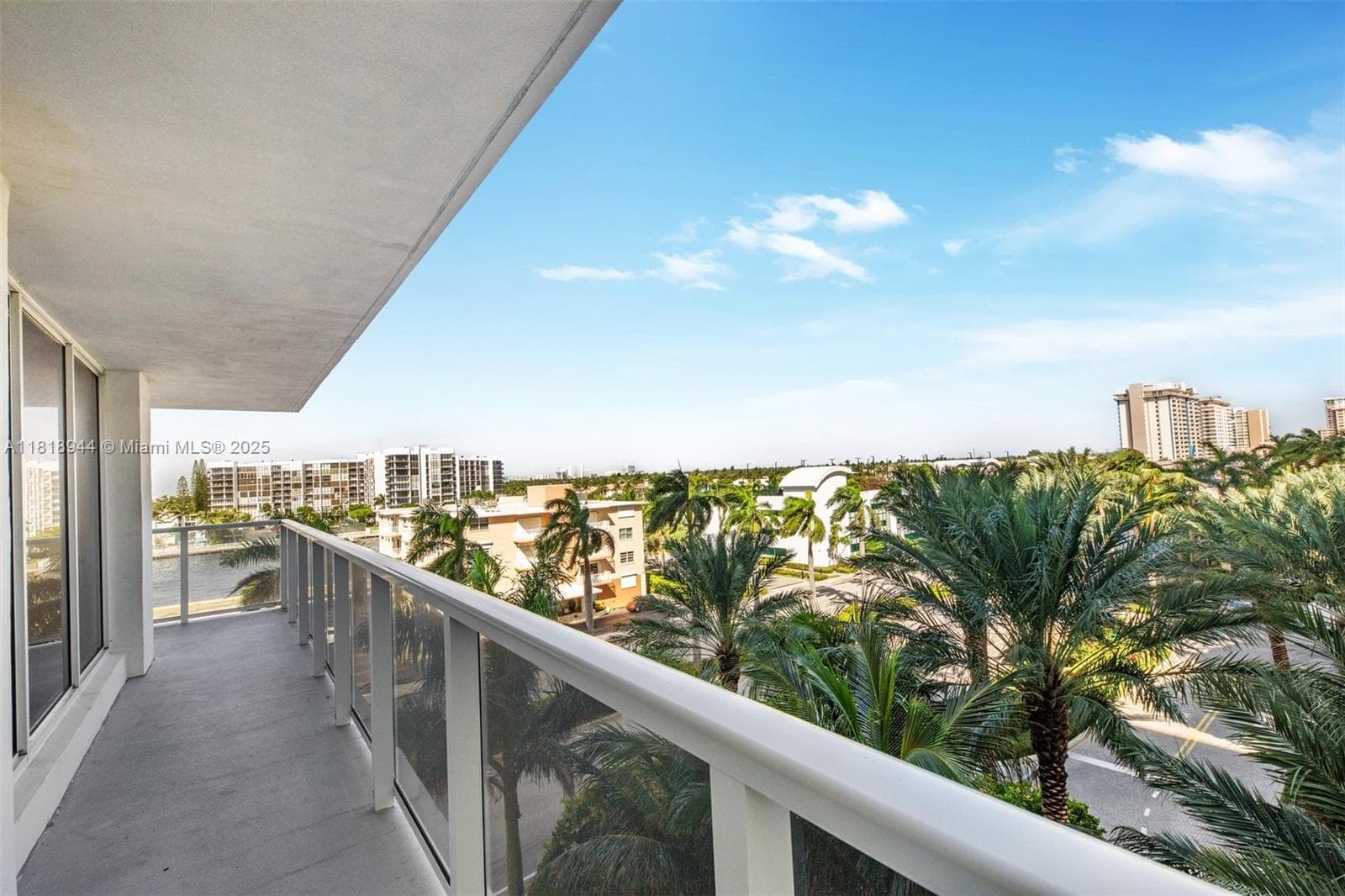 2751 Ocean Dr 1