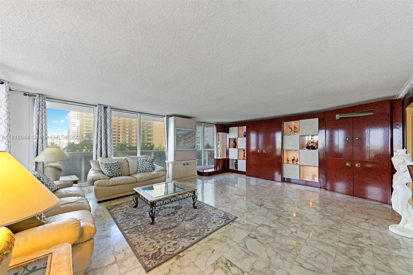 2751 Ocean Dr 5
