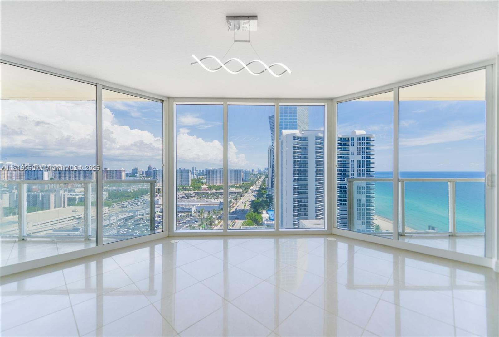 16699 Collins Ave 2107 photo 3