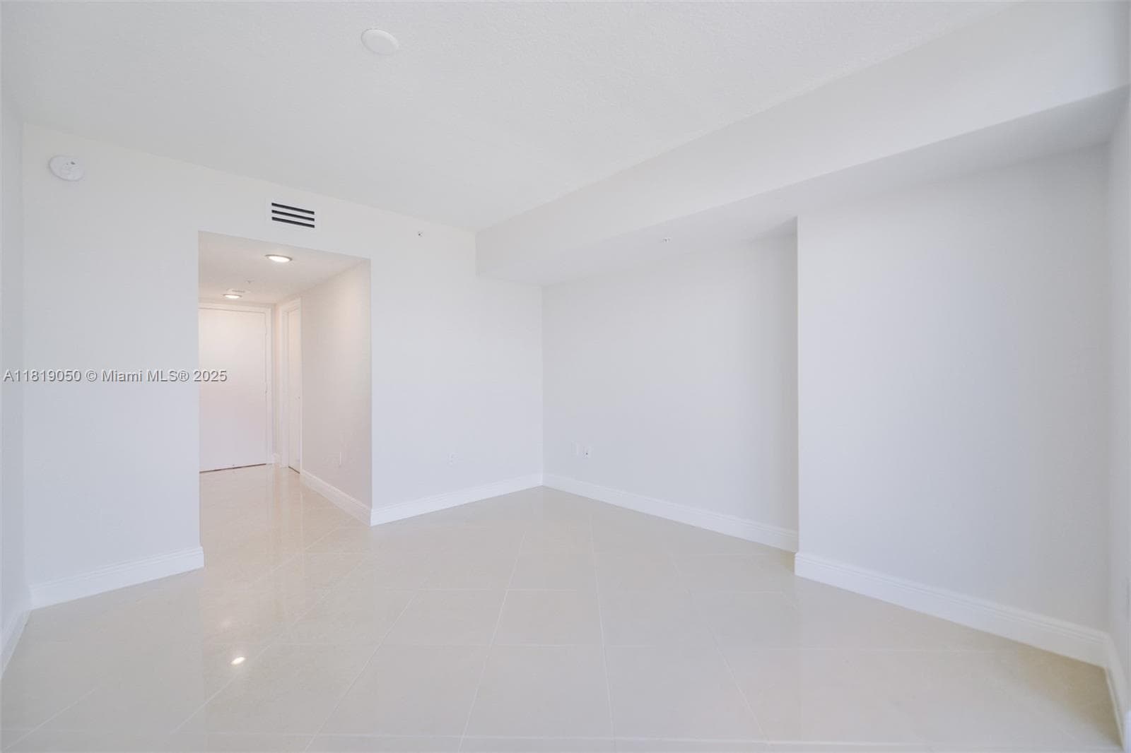 16699 Collins Ave 2107 photo 24