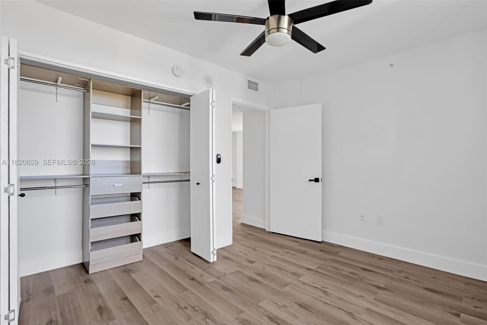 1330 West Ave 3007 photo 25