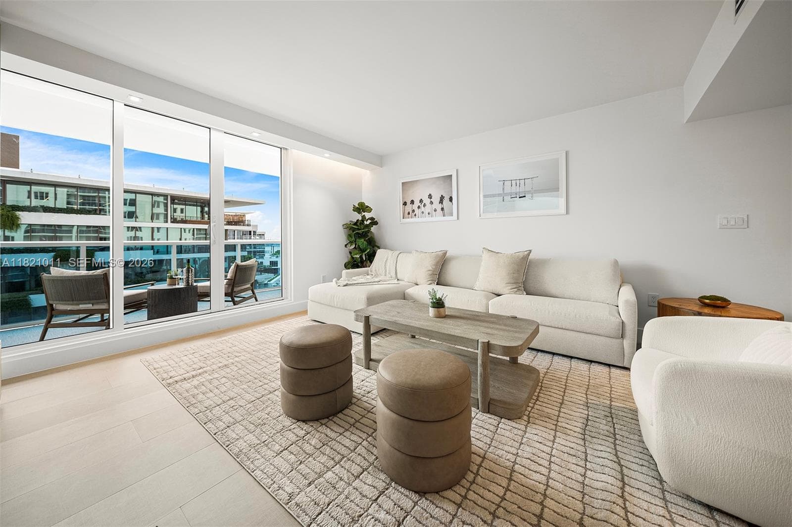 2301 Collins Ave 630 photo 6