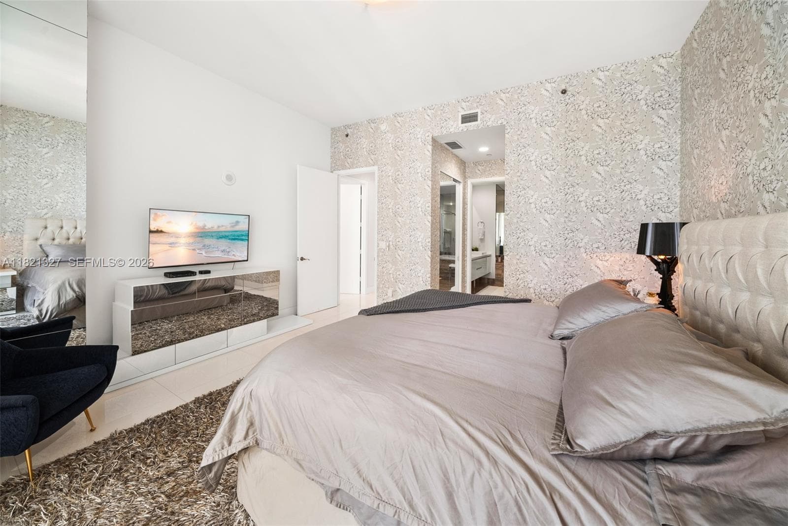 15901 Collins Ave 3302 photo 18