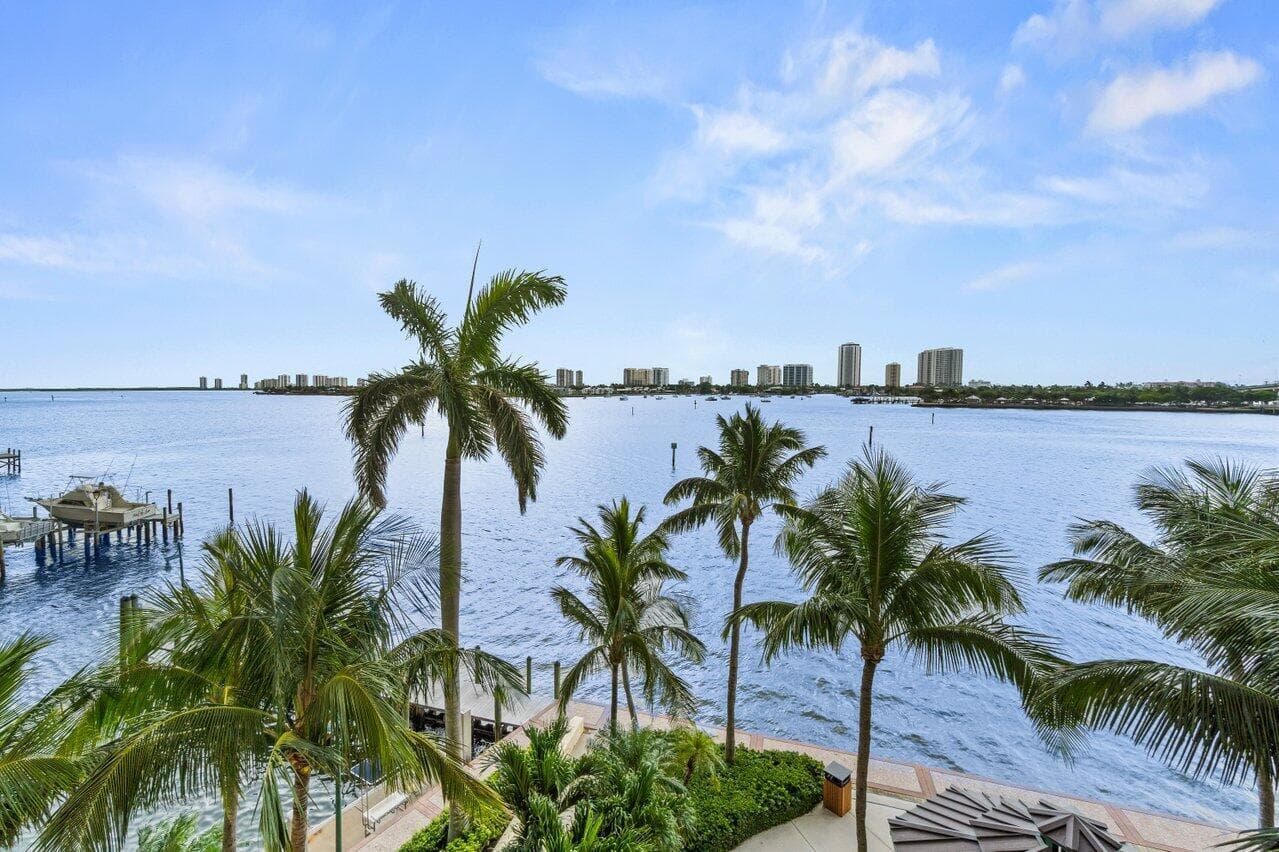 2650 Lake Shore Drive #406 5