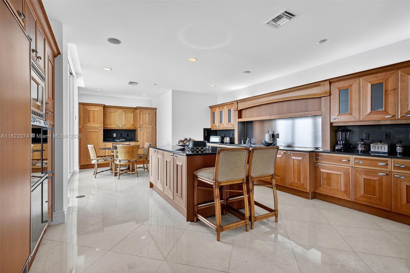 20155 38th Ct 2201 photo 15