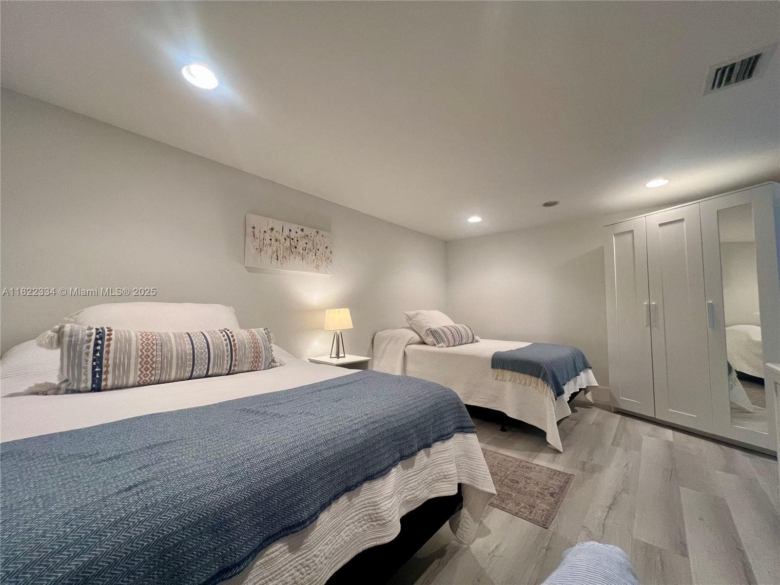 4900 Ocean Blvd 212 photo 7