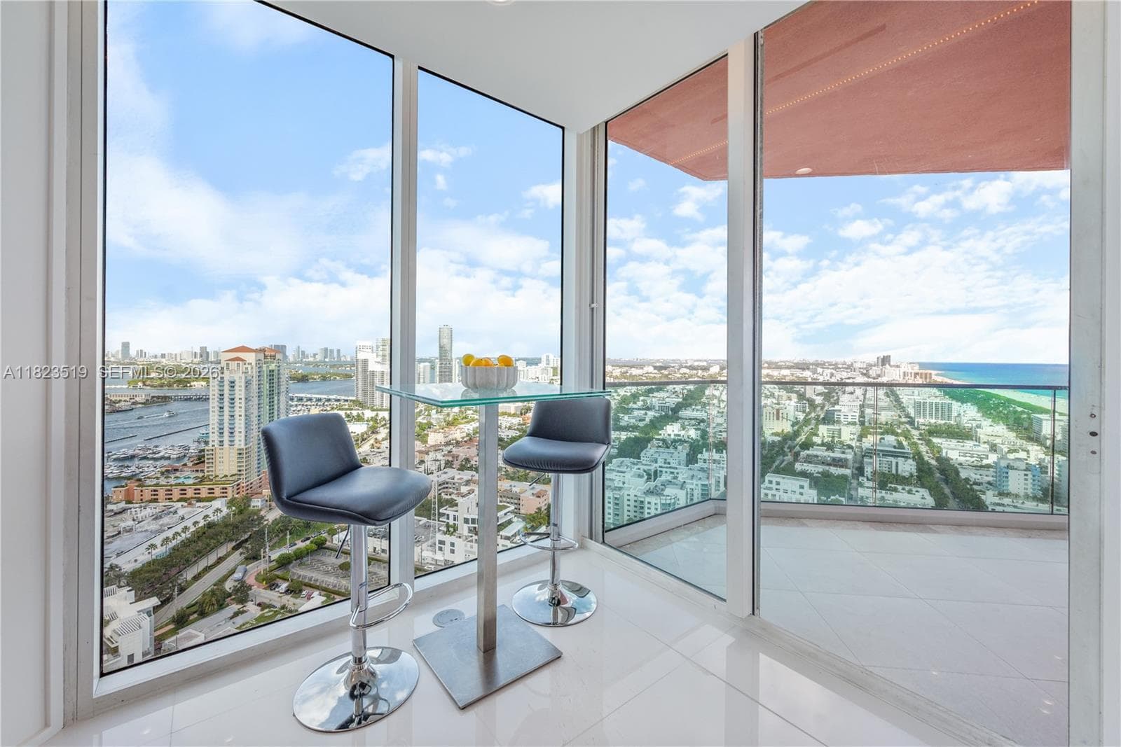 300 Pointe Dr 3405 photo 14