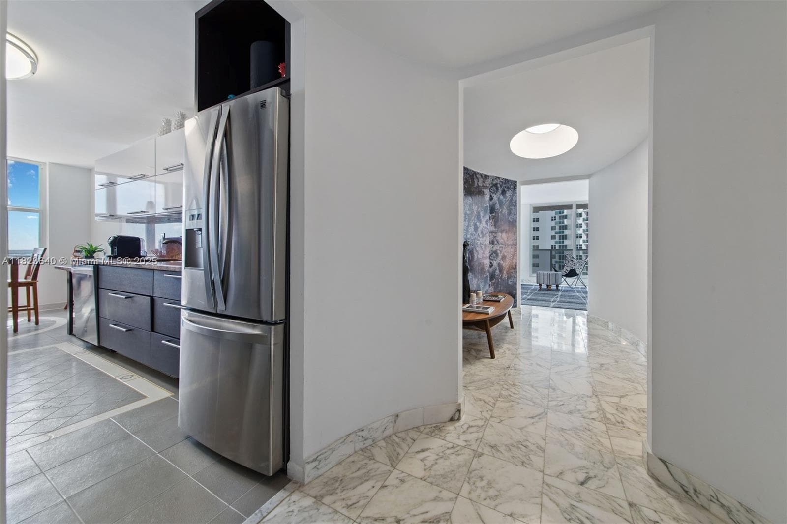 2751 Ocean Dr 4