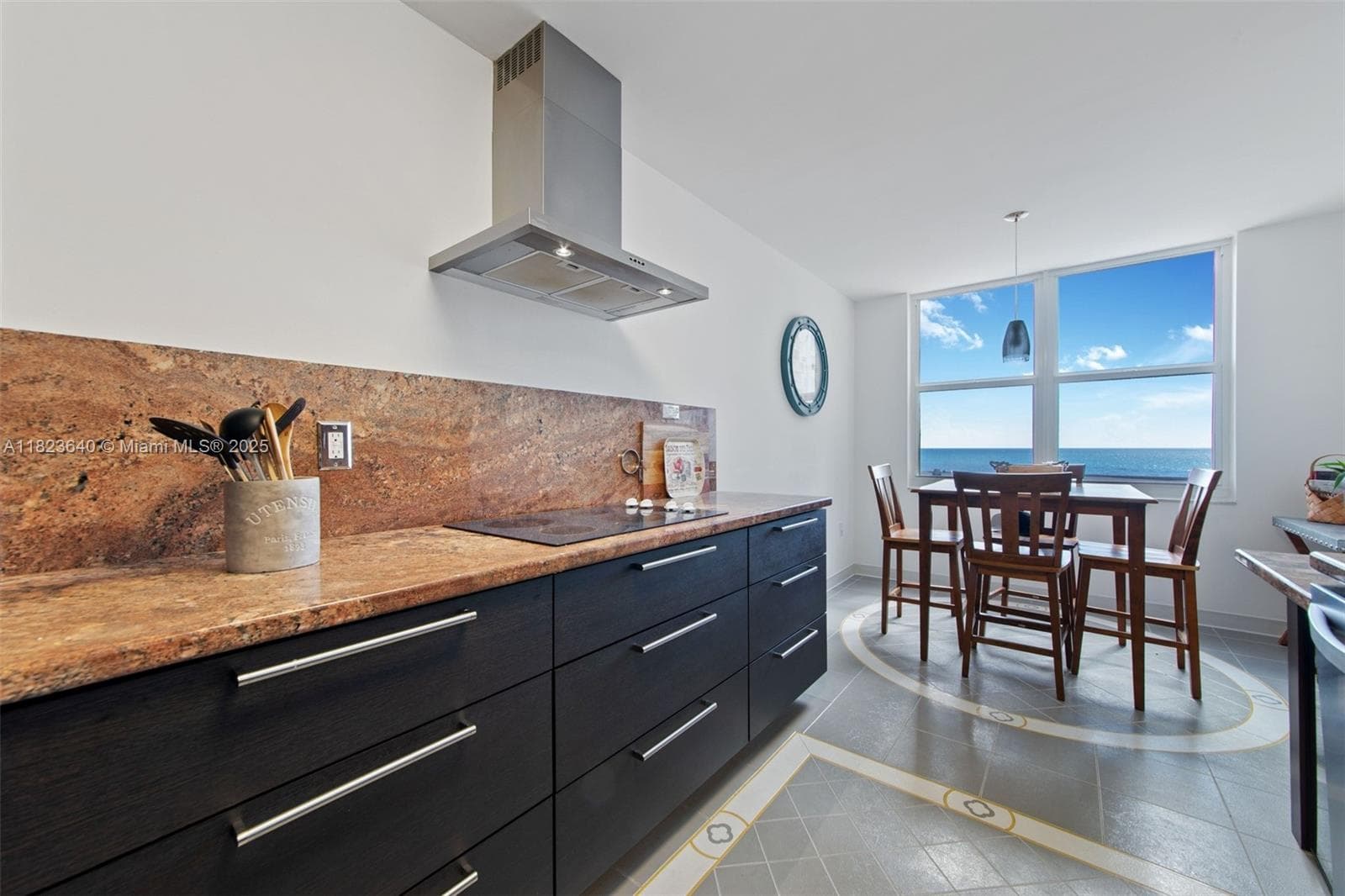 2751 Ocean Dr 505N photo 8
