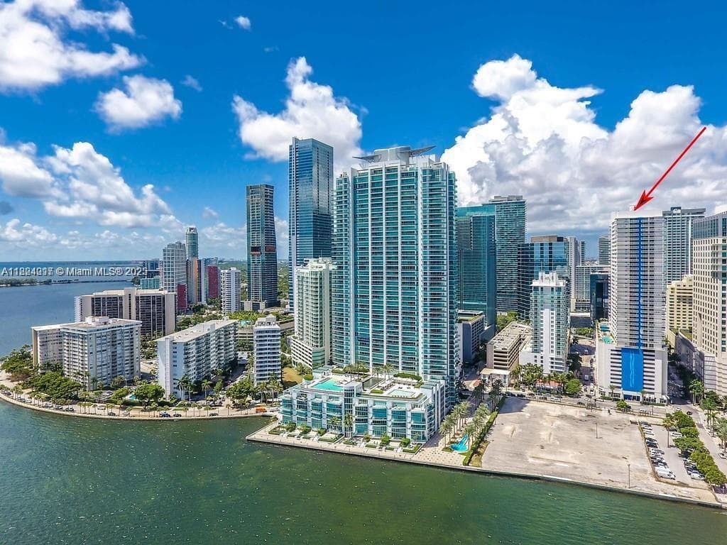 1200 Brickell Bay Dr 1518 photo 1