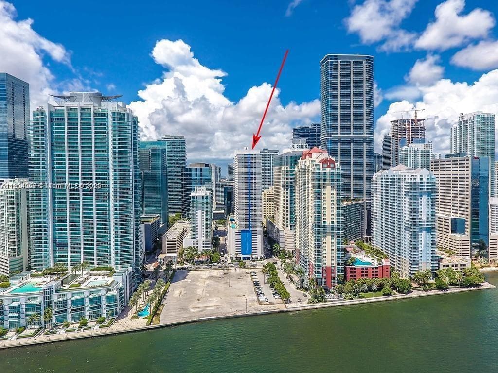 1200 Brickell Bay Dr 1518 photo 24